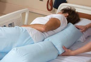 نکات نگهداری از بیمار بر روی تخت بیمار راهنمای استفاده از تخت بیمار در تولیدی تخت بیمار خاکباز صدرا