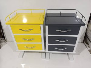 ترالی سه کشو جهت تجهیز کلینیک های زیبایی و داندانپزشکی